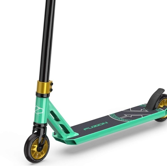Fuzion X-5 Pro Scooter - Trick for Kids 8 Years and Up -  Color Black - Picture 1 of 6